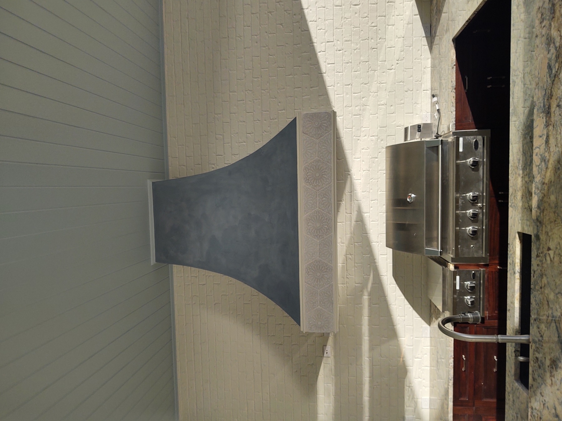 Custom hand-painted range hood by William Meyer, photo 10 of 23