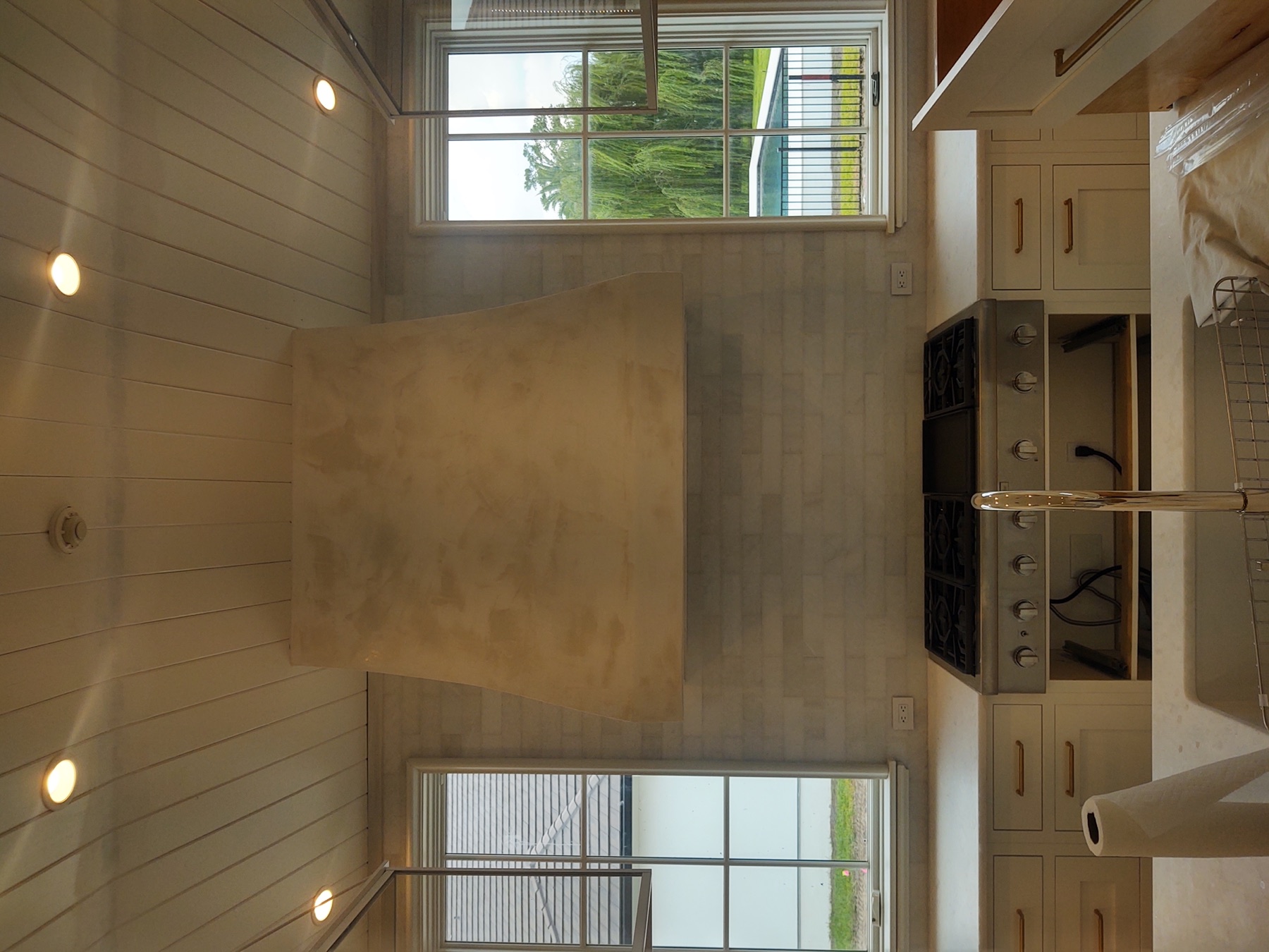 Custom hand-painted range hood by William Meyer, photo 17 of 23